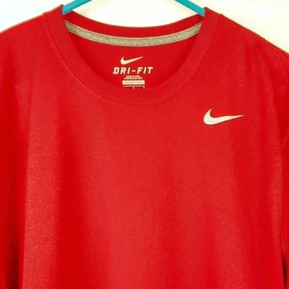 Nike Dri-Fit Shirt Size Large EUC - Picture 2 of 6